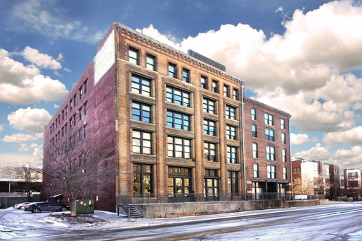 One-Month Free Rent Special – photo 1