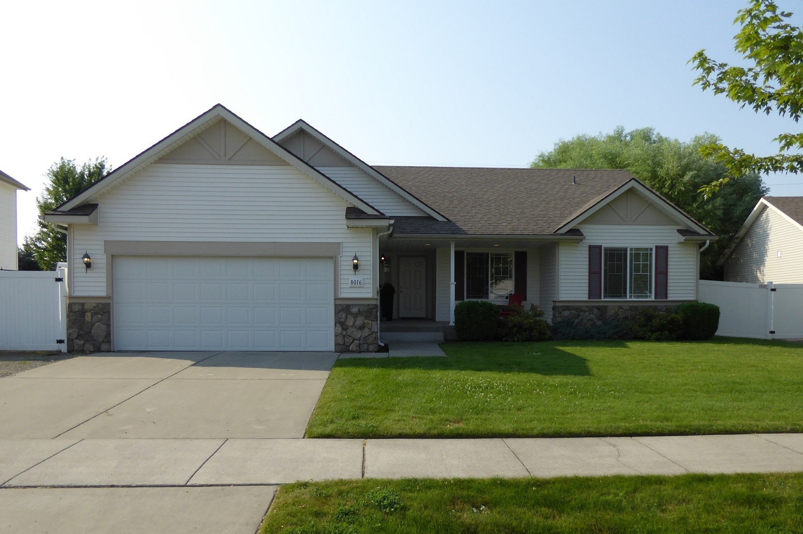 Hayden House: 8016 Salmonberry Loop