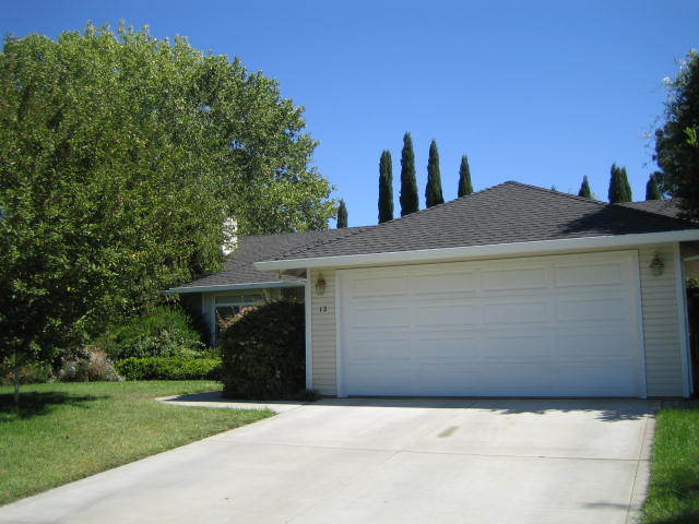 Chico House: 12 Knotts Glen Court