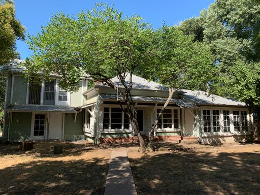 3 Bedroom plus bonus room! Close to Enloe, CSUC and Downtown – photo 1