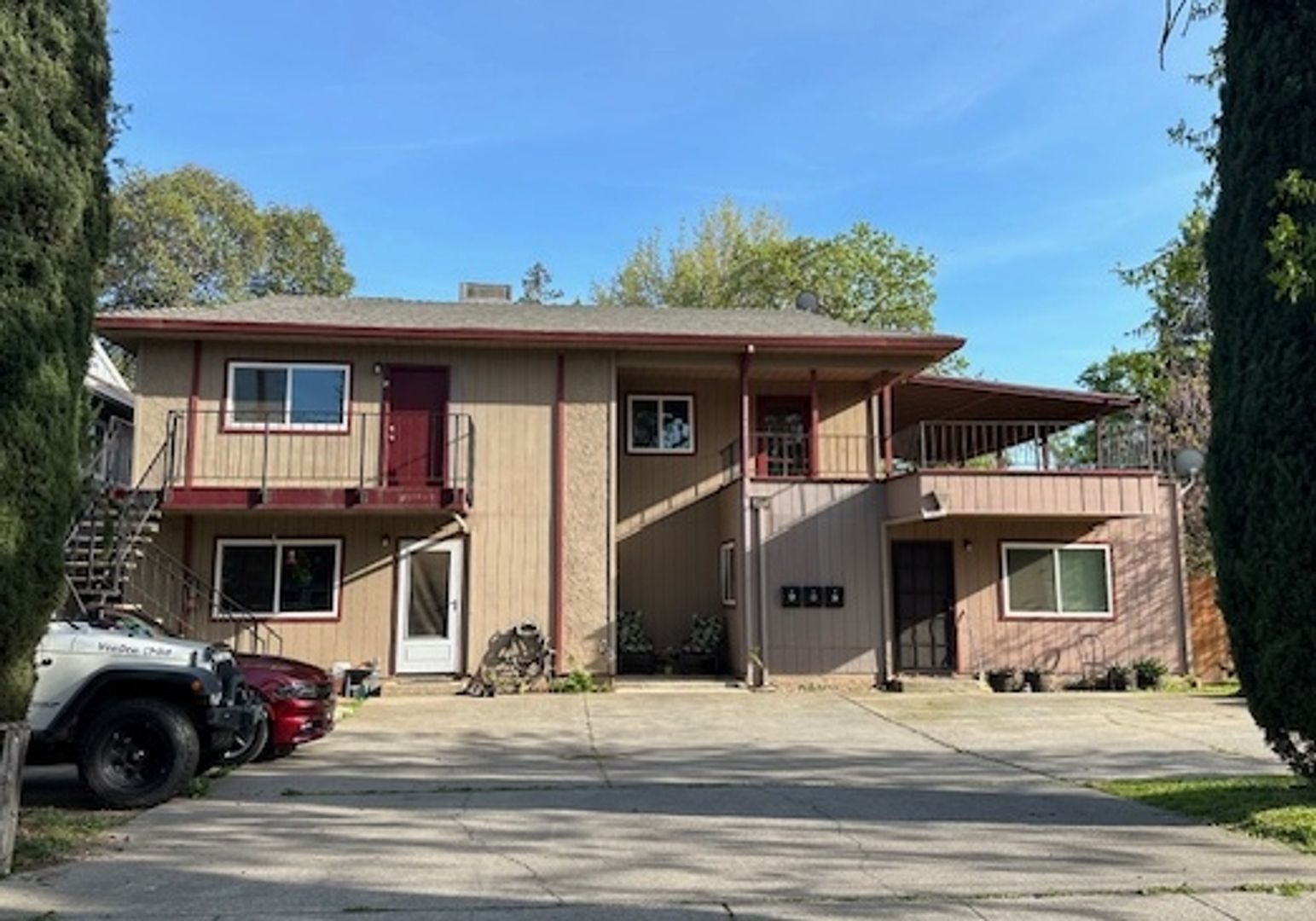 Chico House: 351 E. 6th Ave # B