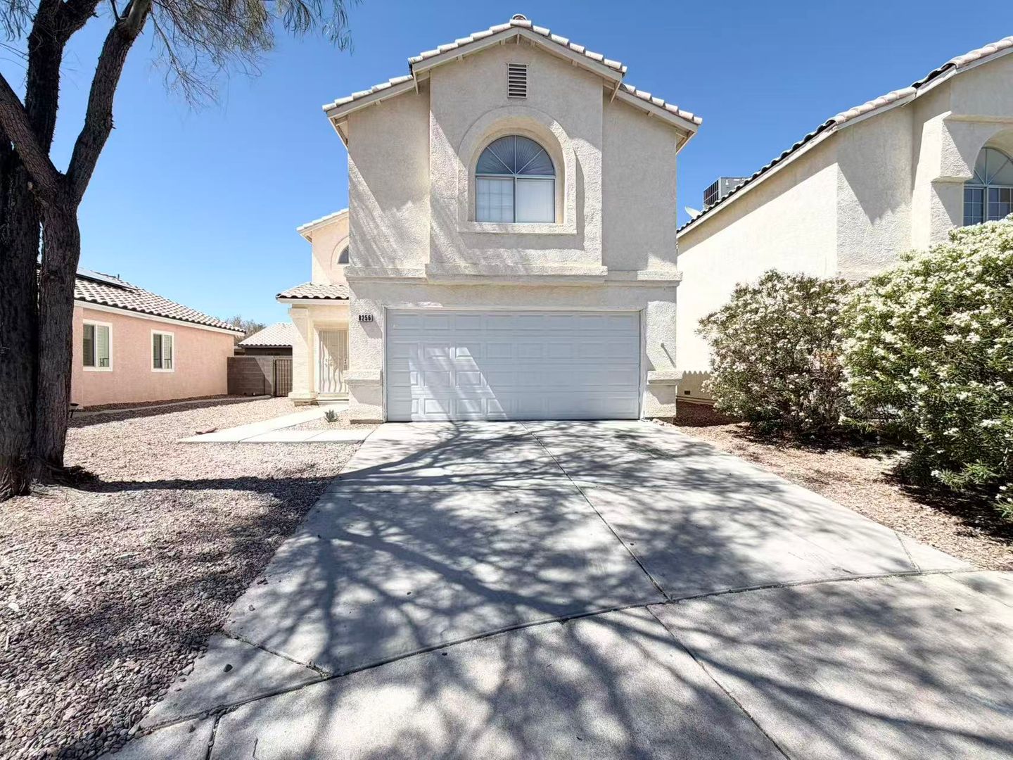 Las Vegas House: 8256 Ten Gallon Ct