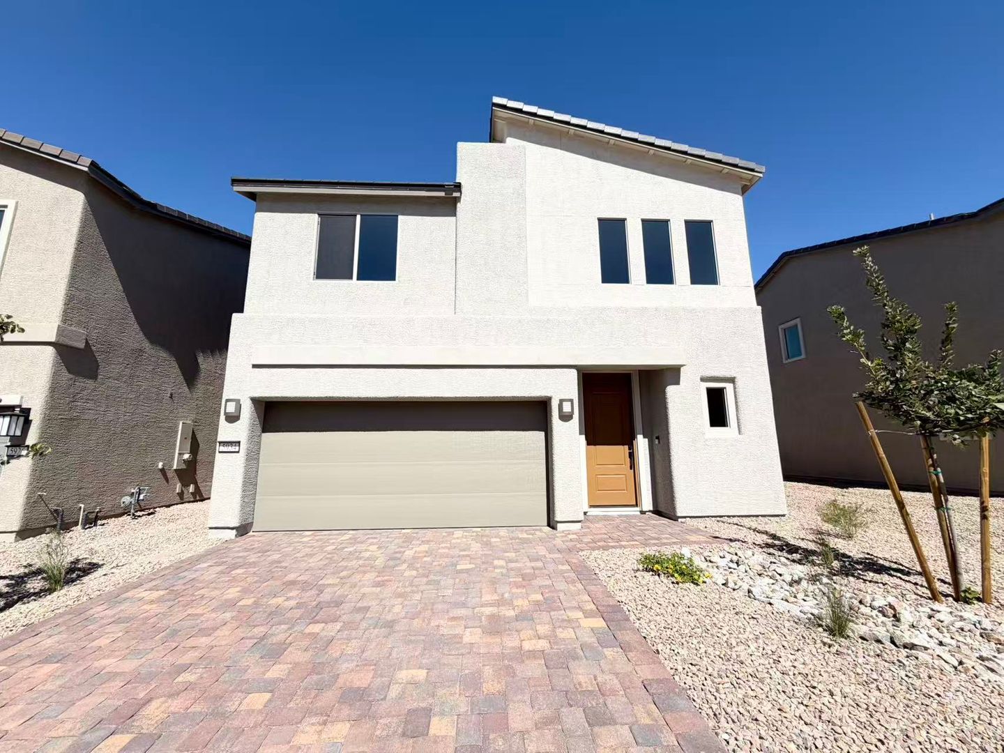 Las Vegas House: 5934 Night Hawk Hill St