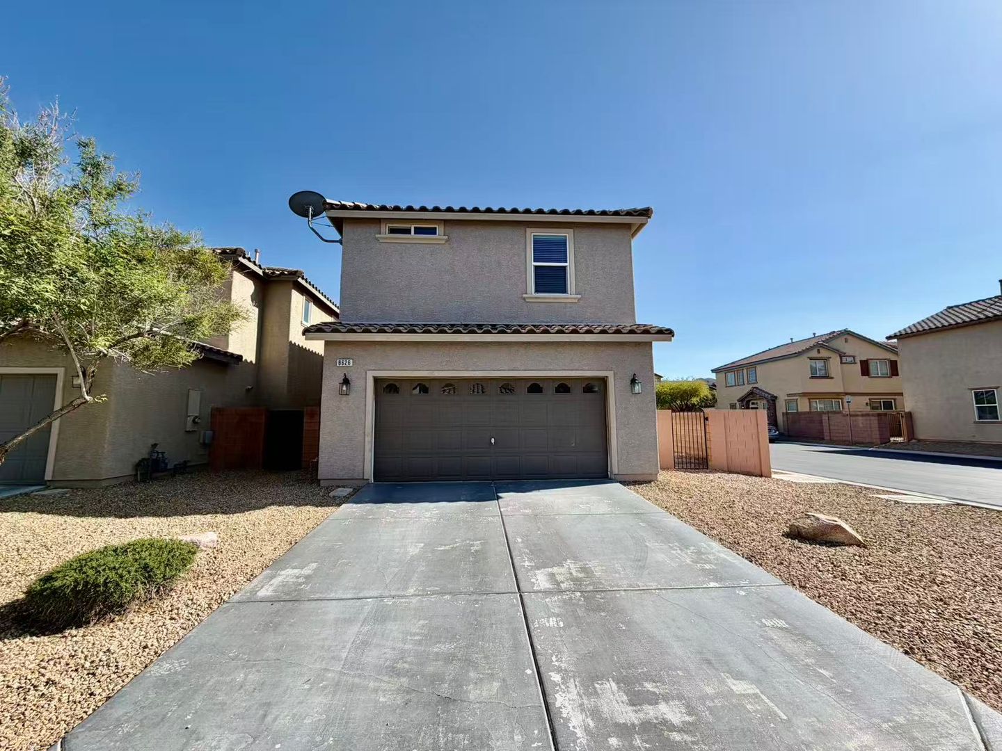Las Vegas House: 8626 Rowland Bluff Ave