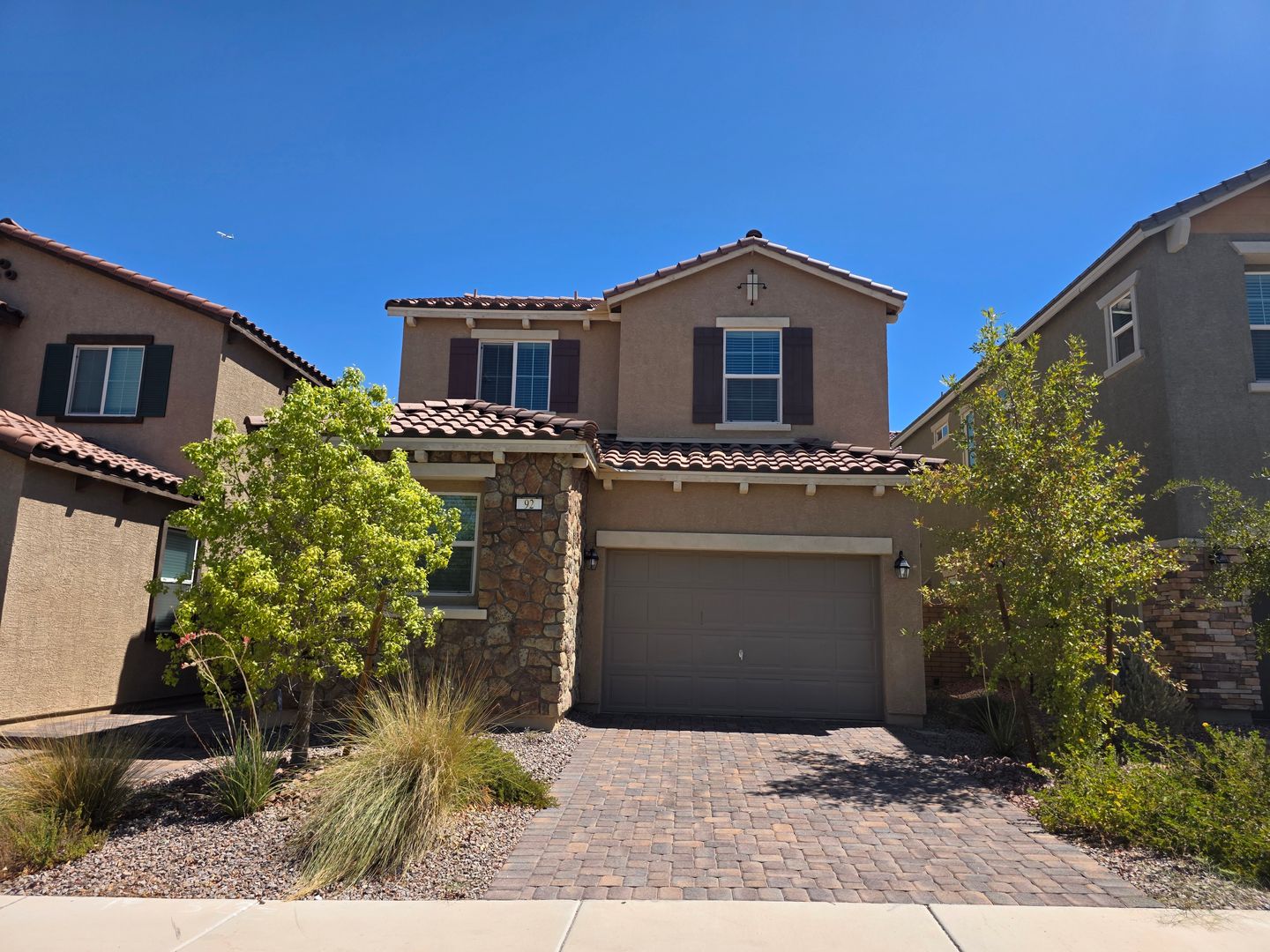 Henderson House: 92 Mosso Niente Pl