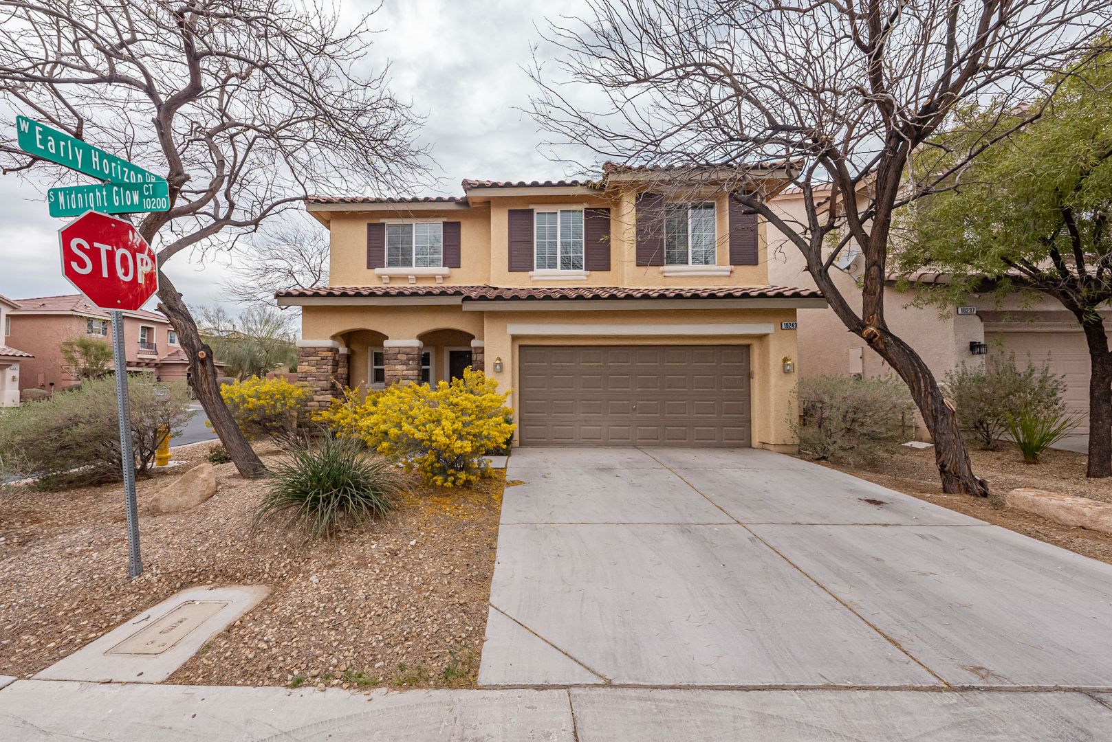 Las Vegas House: 10243 Midnight Glow Ct
