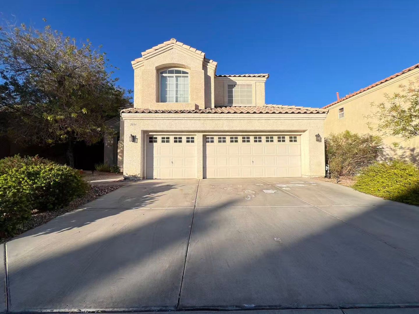 Henderson House: 2054 Majestic Peak Dr