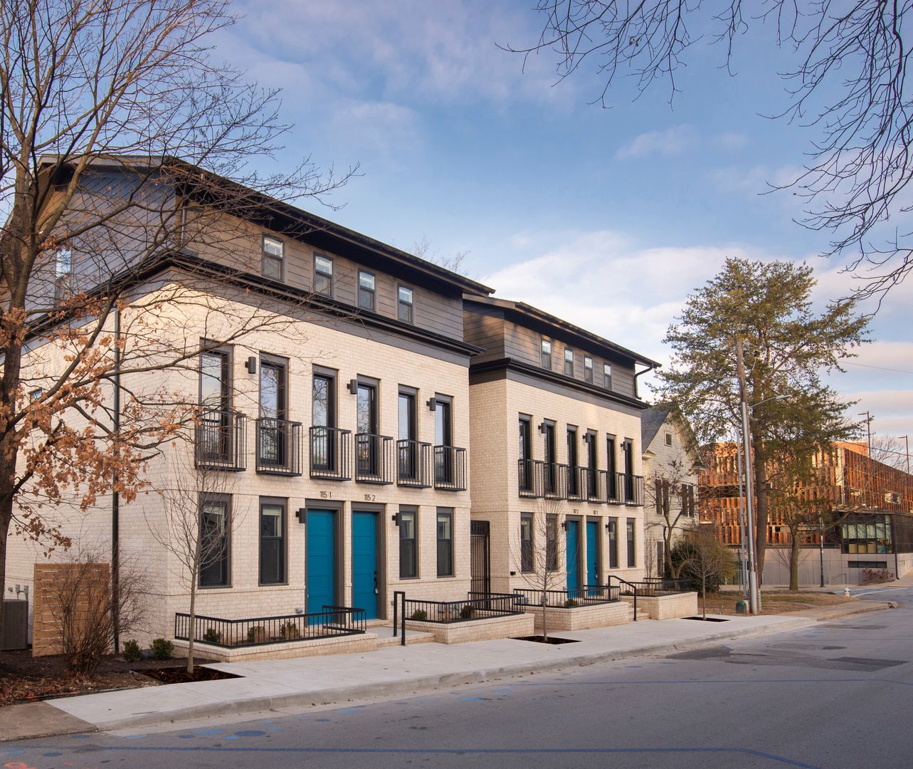 Fayetteville Townhome: 117 N School Ave - Apt #4