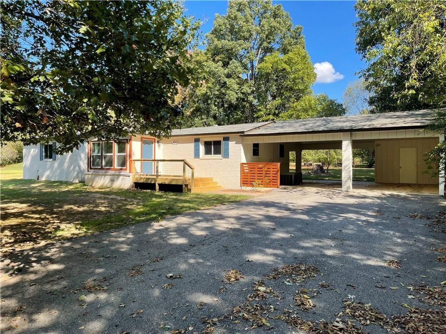 Springdale House: 3993 S Powell St