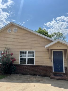 3 bedroom 2 bath duplex in Fayetteville – photo 1