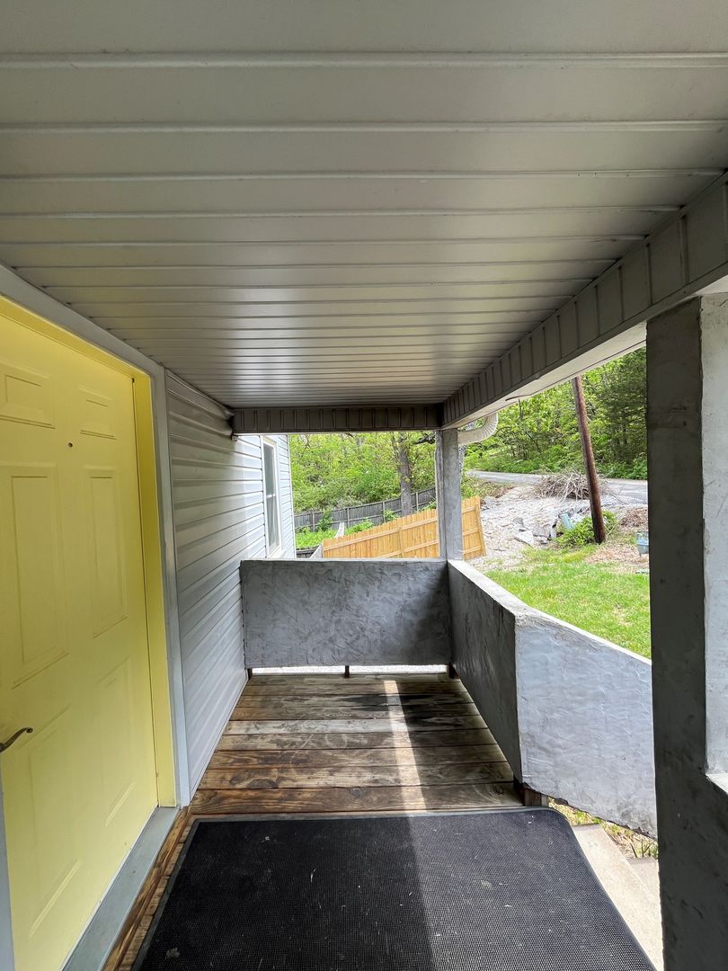 Fayetteville House: 660 Whillock