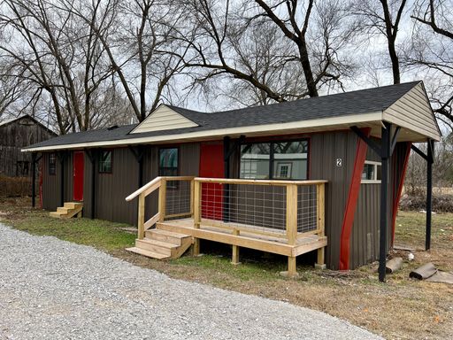 1 bedroom, and 1 bath newer mobile home – photo 1