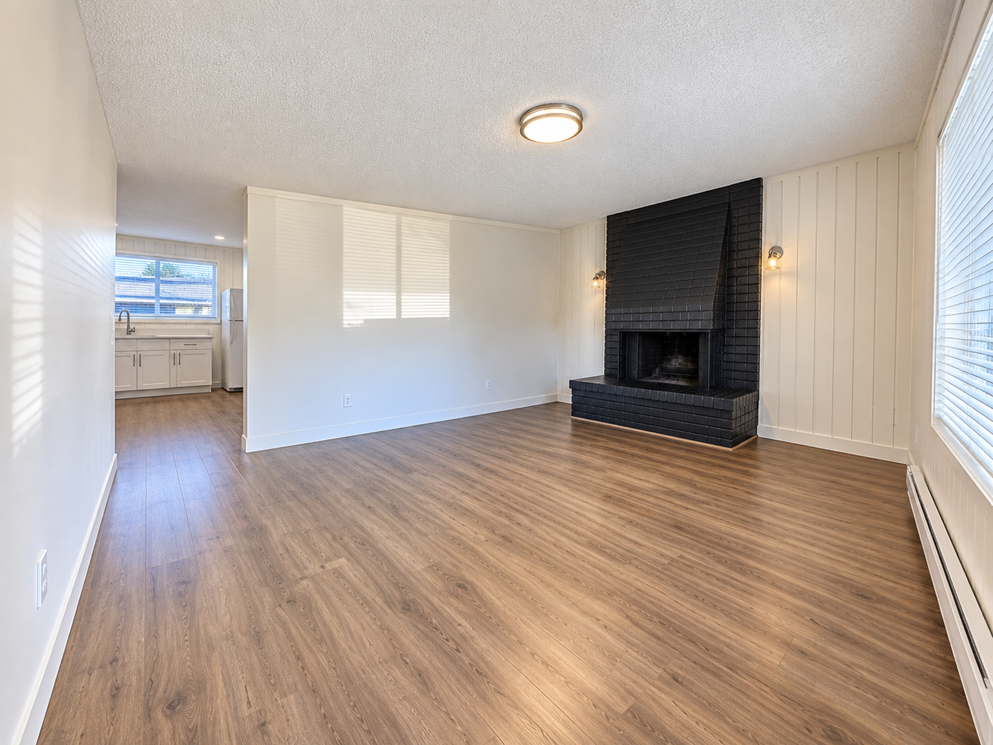 Edmonds Apartment: 21323 80th Ave W