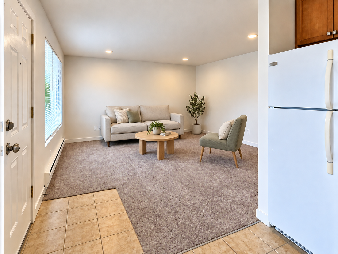 Edmonds Apartment: 21319 80th Ave W