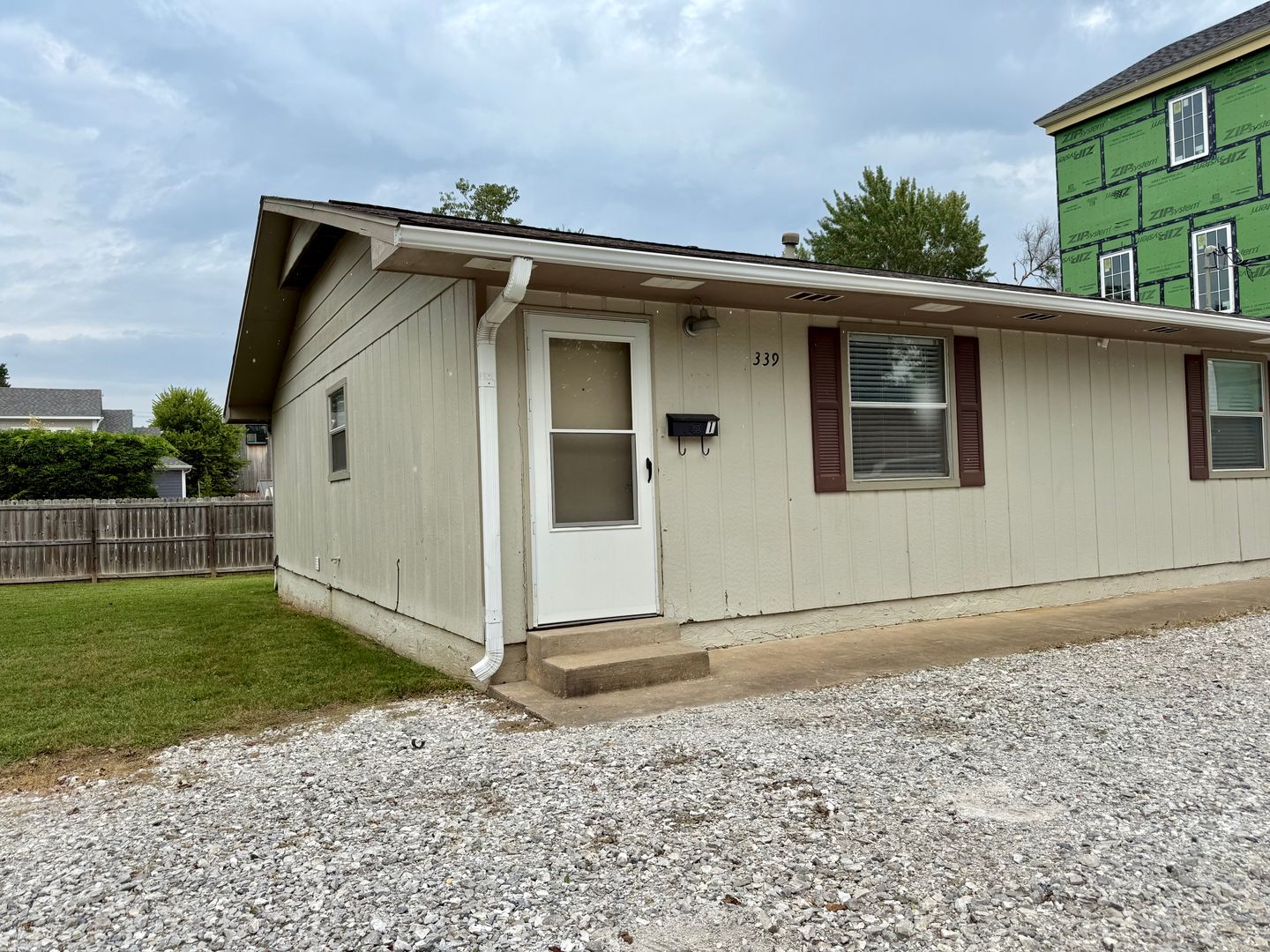 Bentonville House: 339-1 SE 4th Street