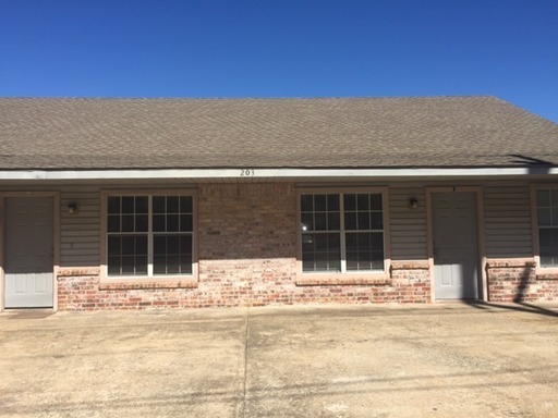 Bentonville Apartment: Yellow Brick Road LLC