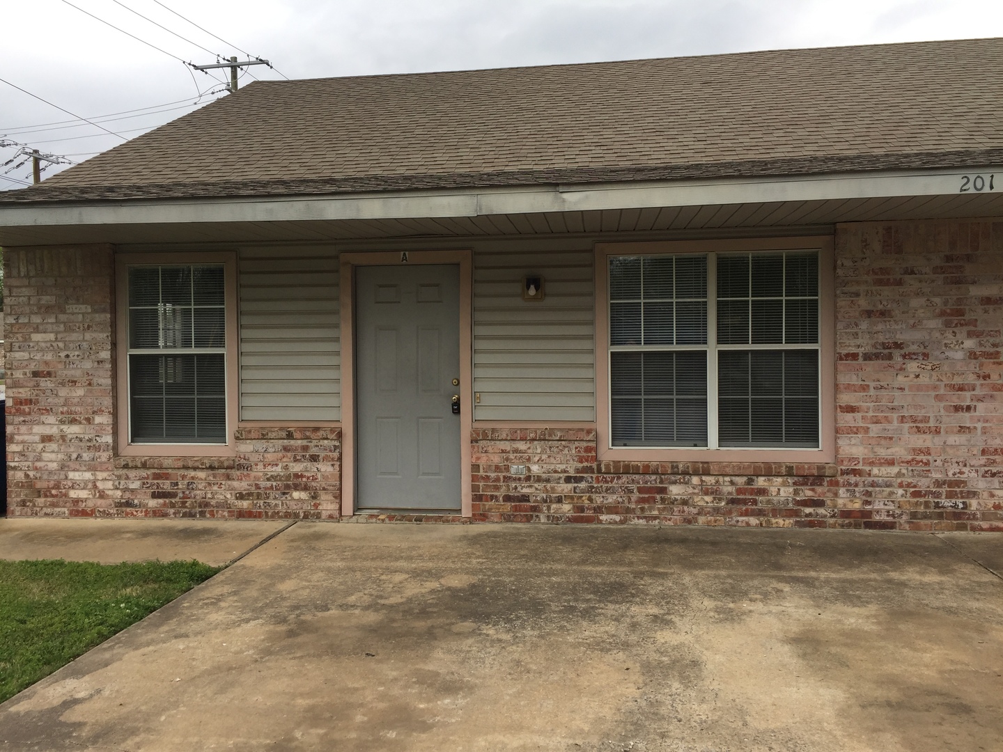 Bentonville Apartment: Yellow Brick Road LLC