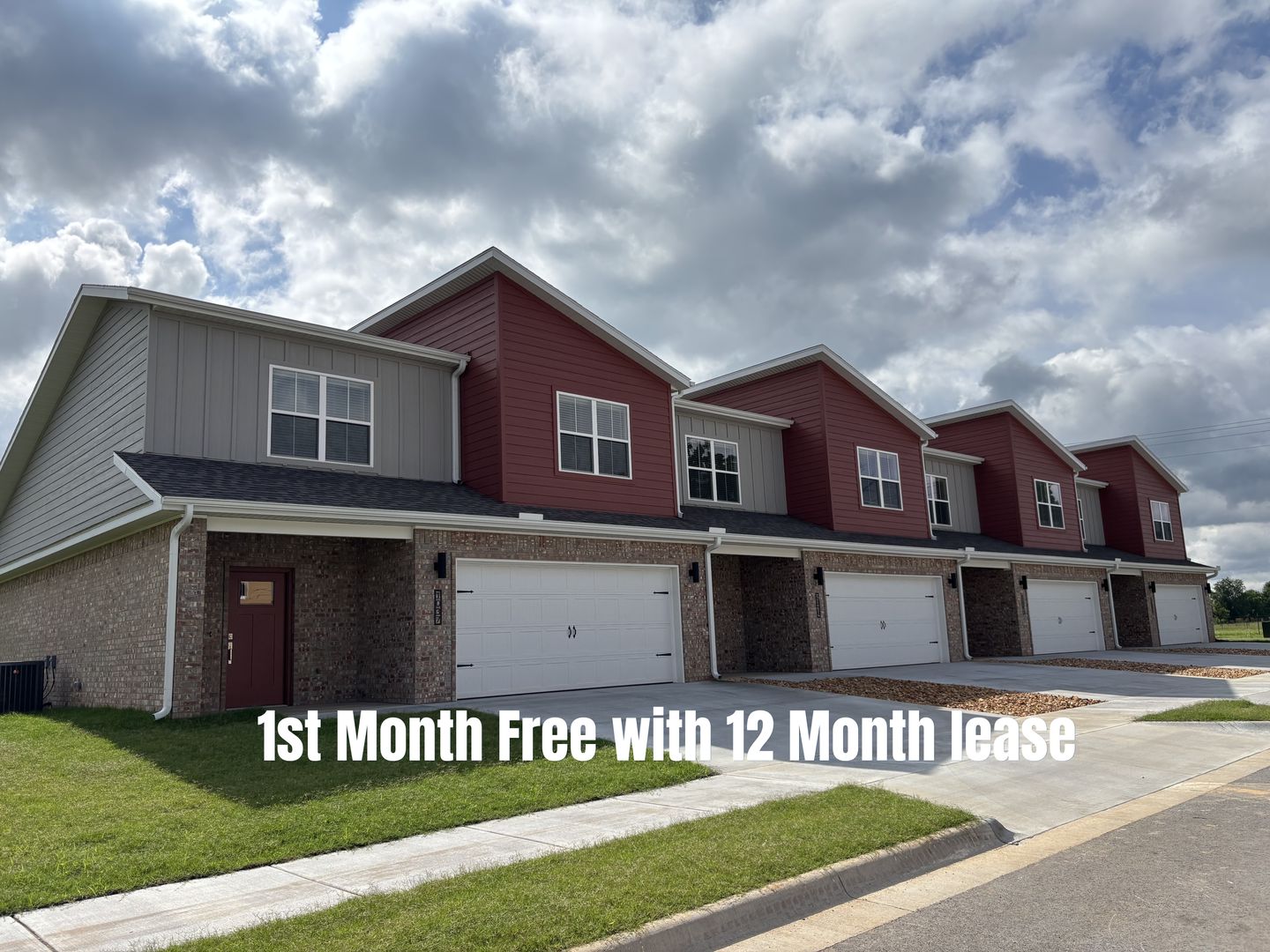 Pea Ridge House: 1041 Seaborn Way