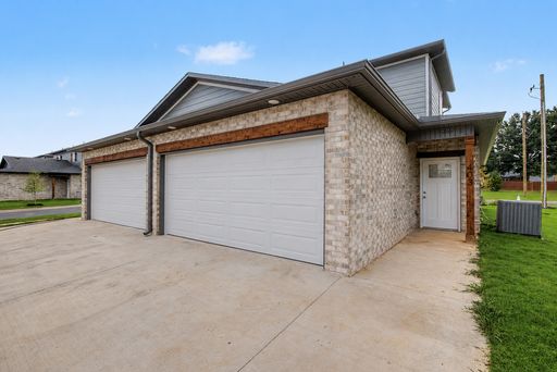 ***403 S. 29th Street*** – photo 1