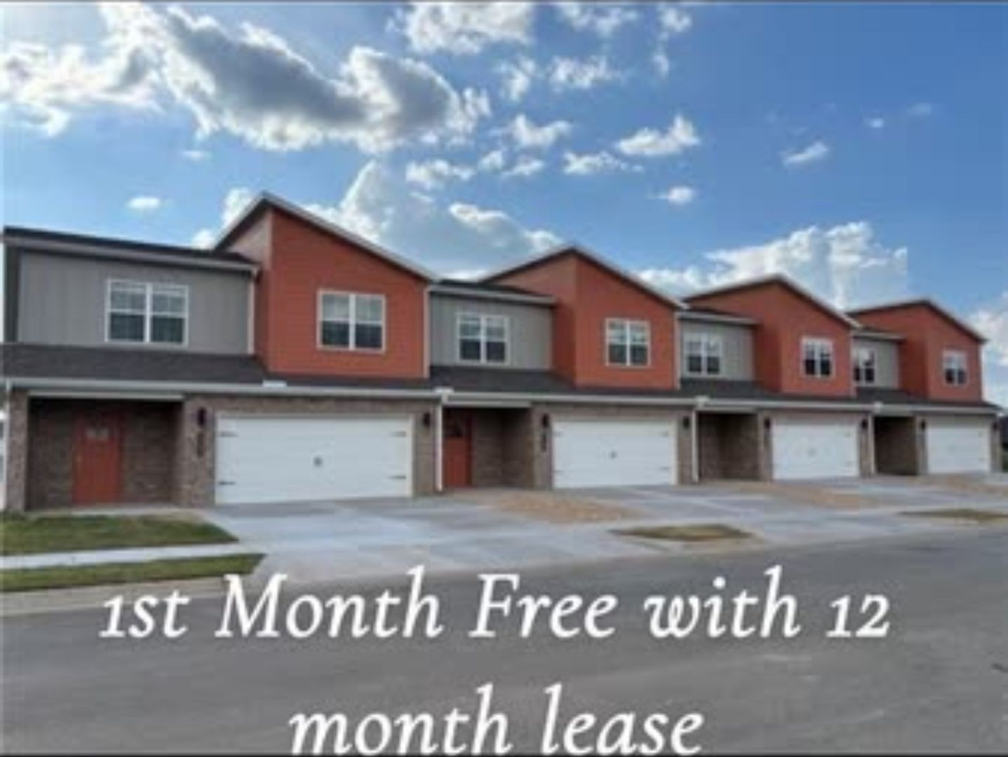 Pea Ridge House: 1020 Seaborn Way