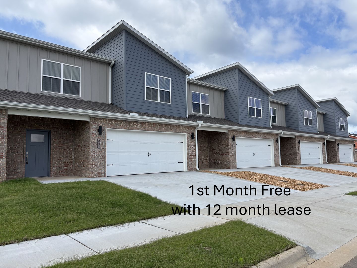 Pea Ridge House: 945 Seaborn Way
