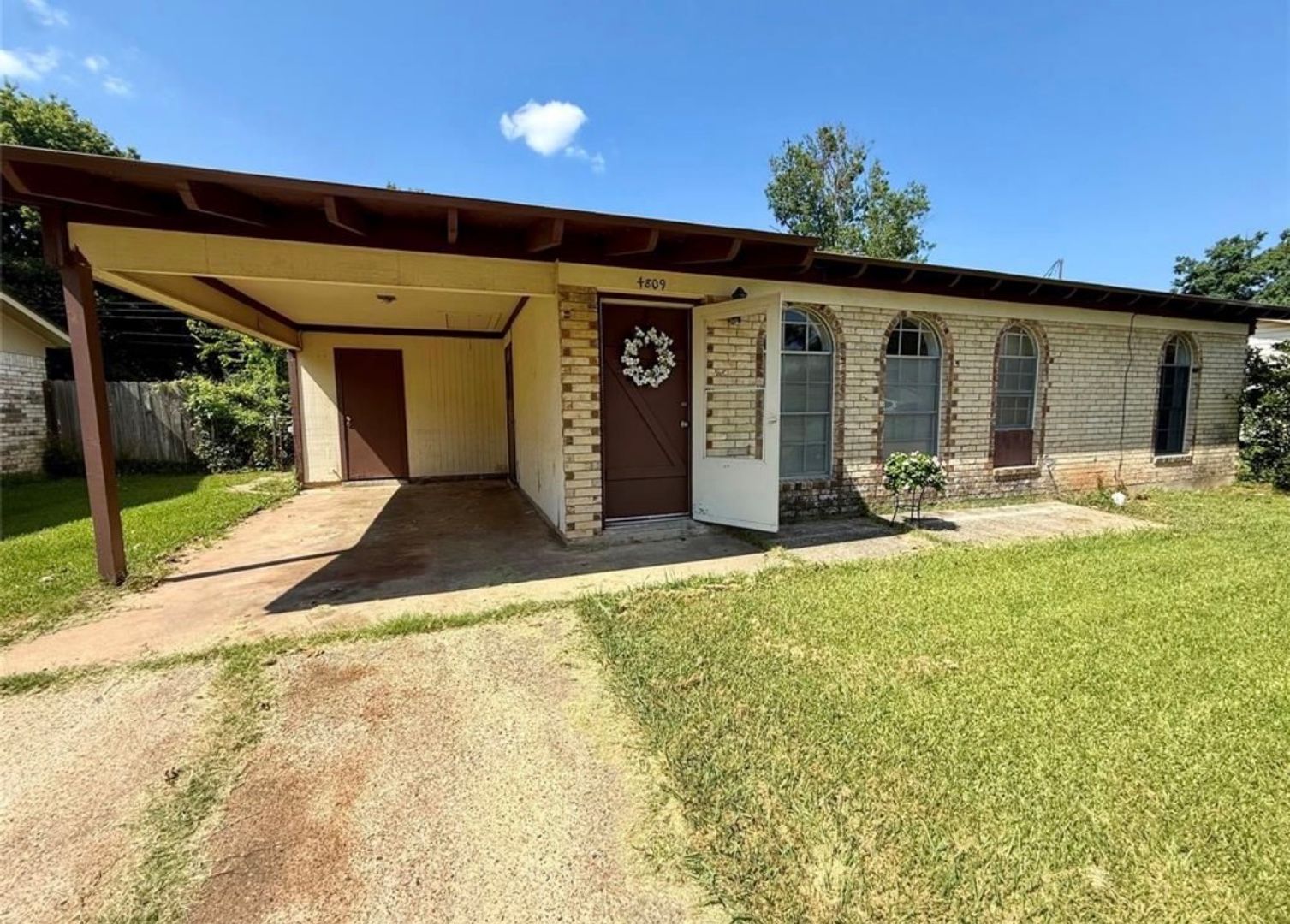 Bossier House: 4809 Sullivan St