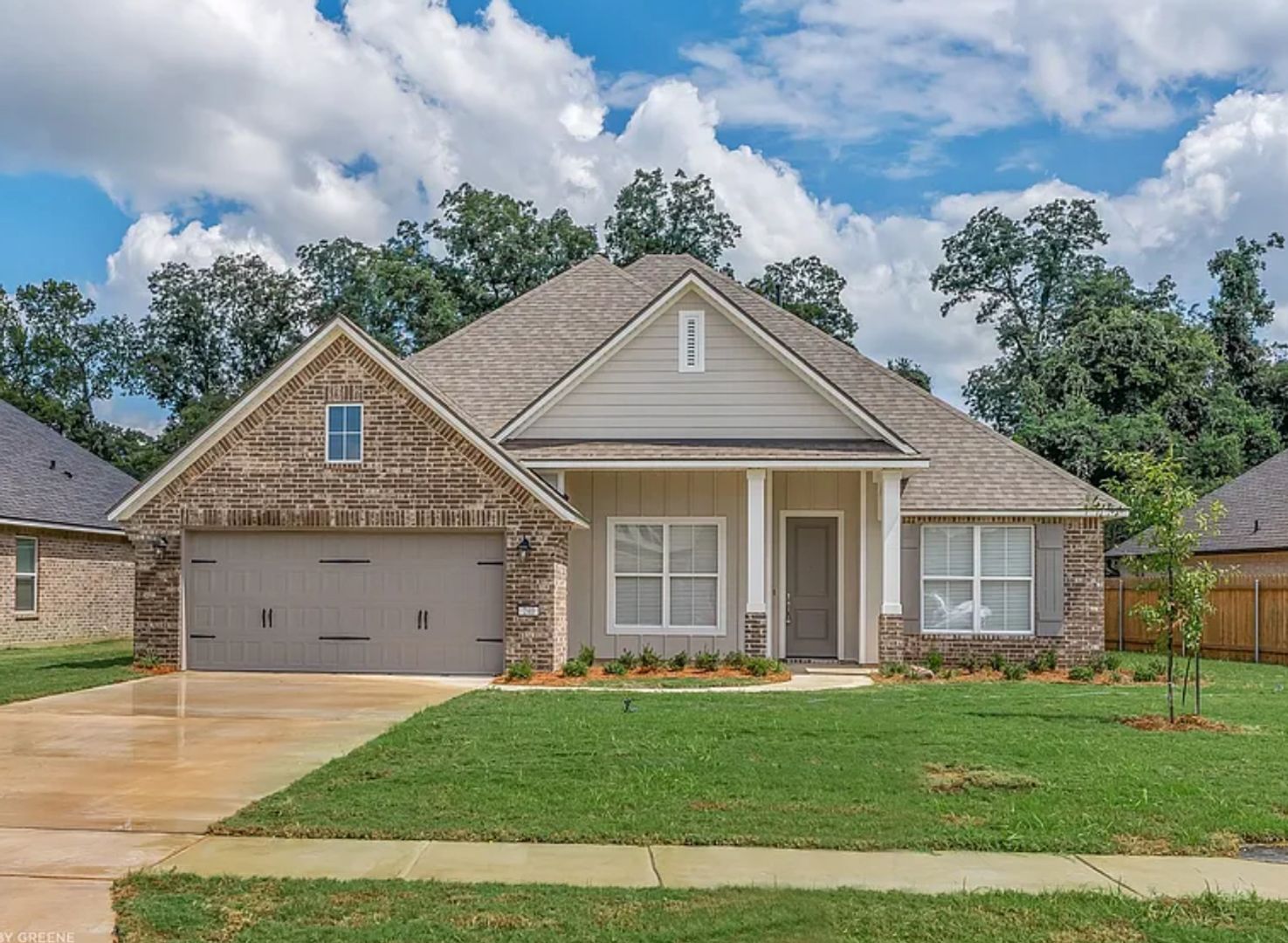 Bossier House: 240 Cullom