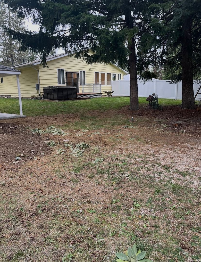 Colbert Apartment: 17704 N Hilltop Rd