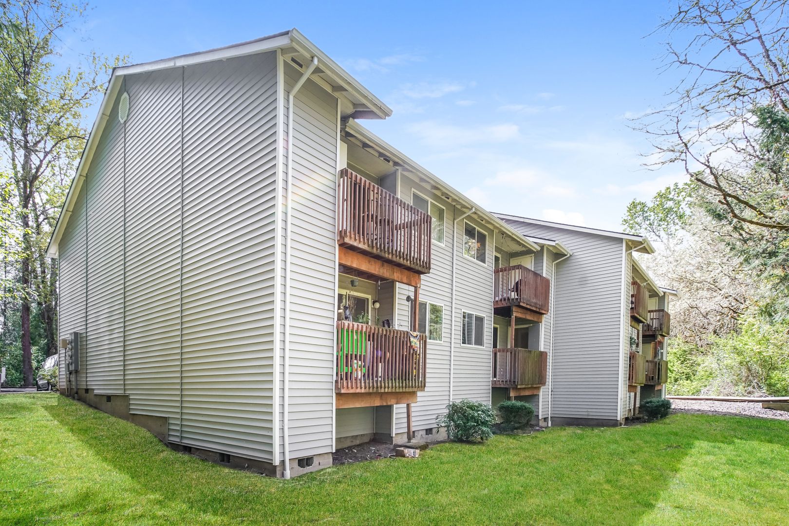 Corvallis Apartment: 1750 SE Crystal Lake Dr Unit E