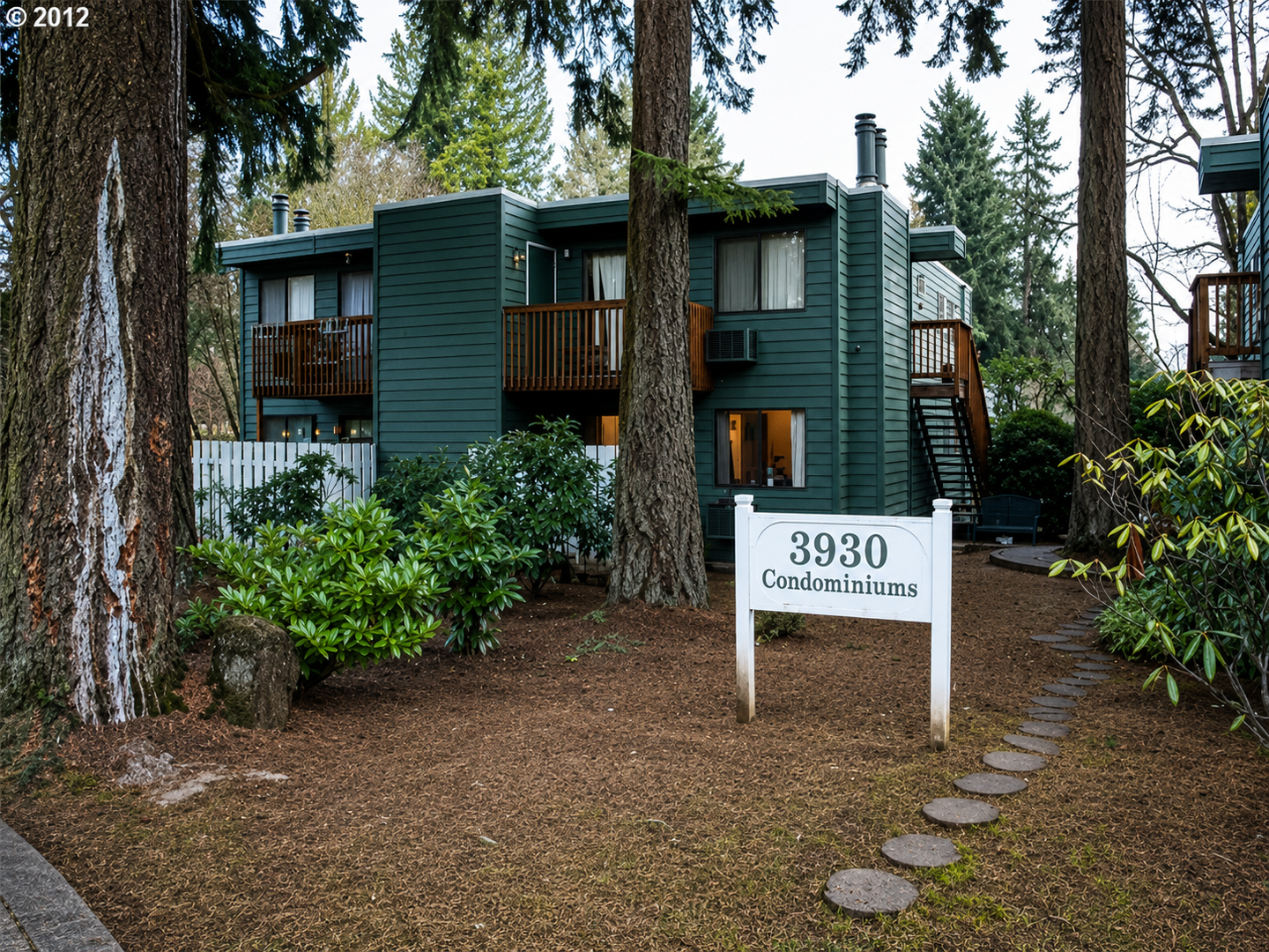 Lake Oswego House: 3930 Lake Grove Ave Unit 1-C