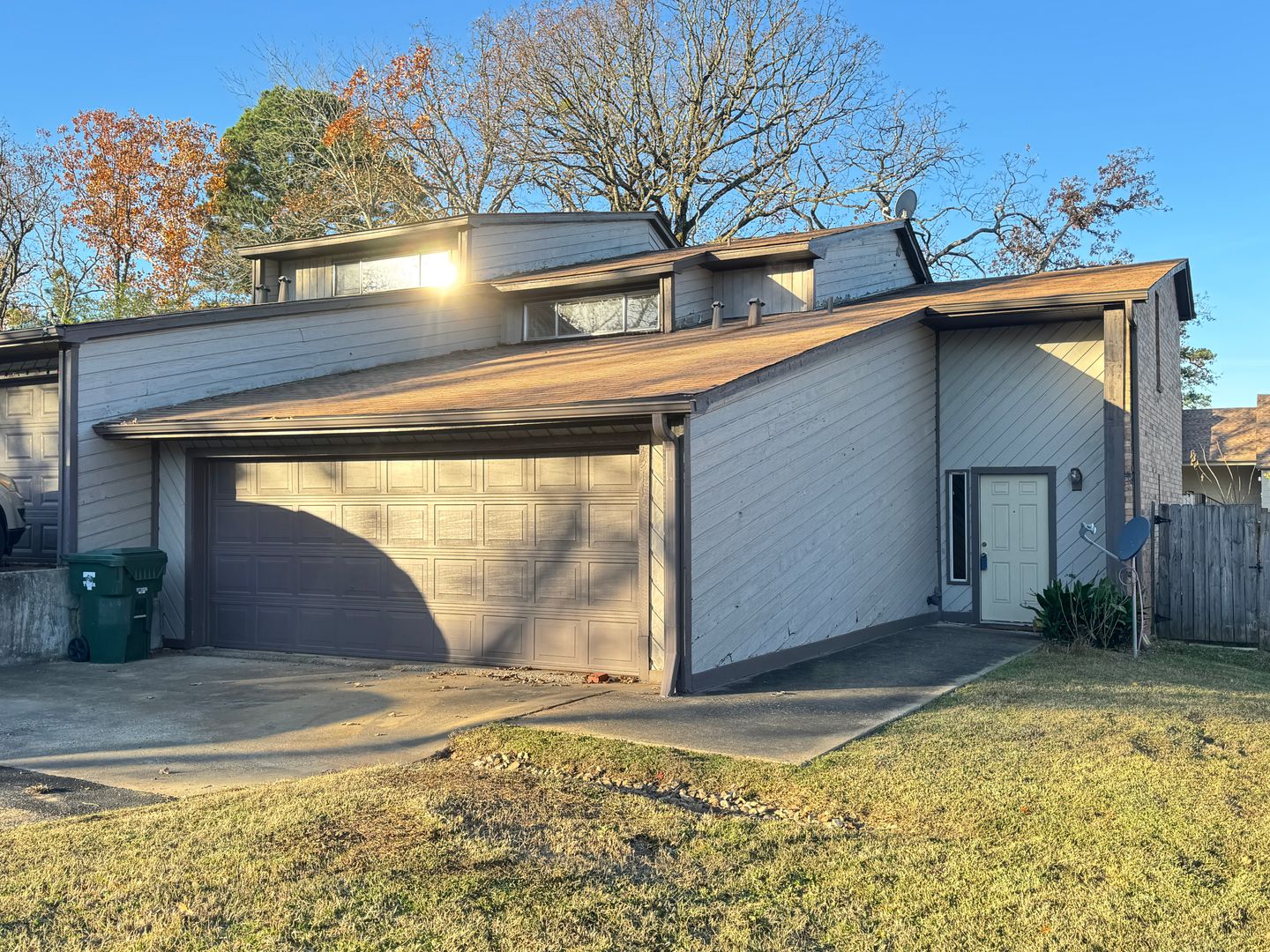 Tyler House: 4217 Aberdeen