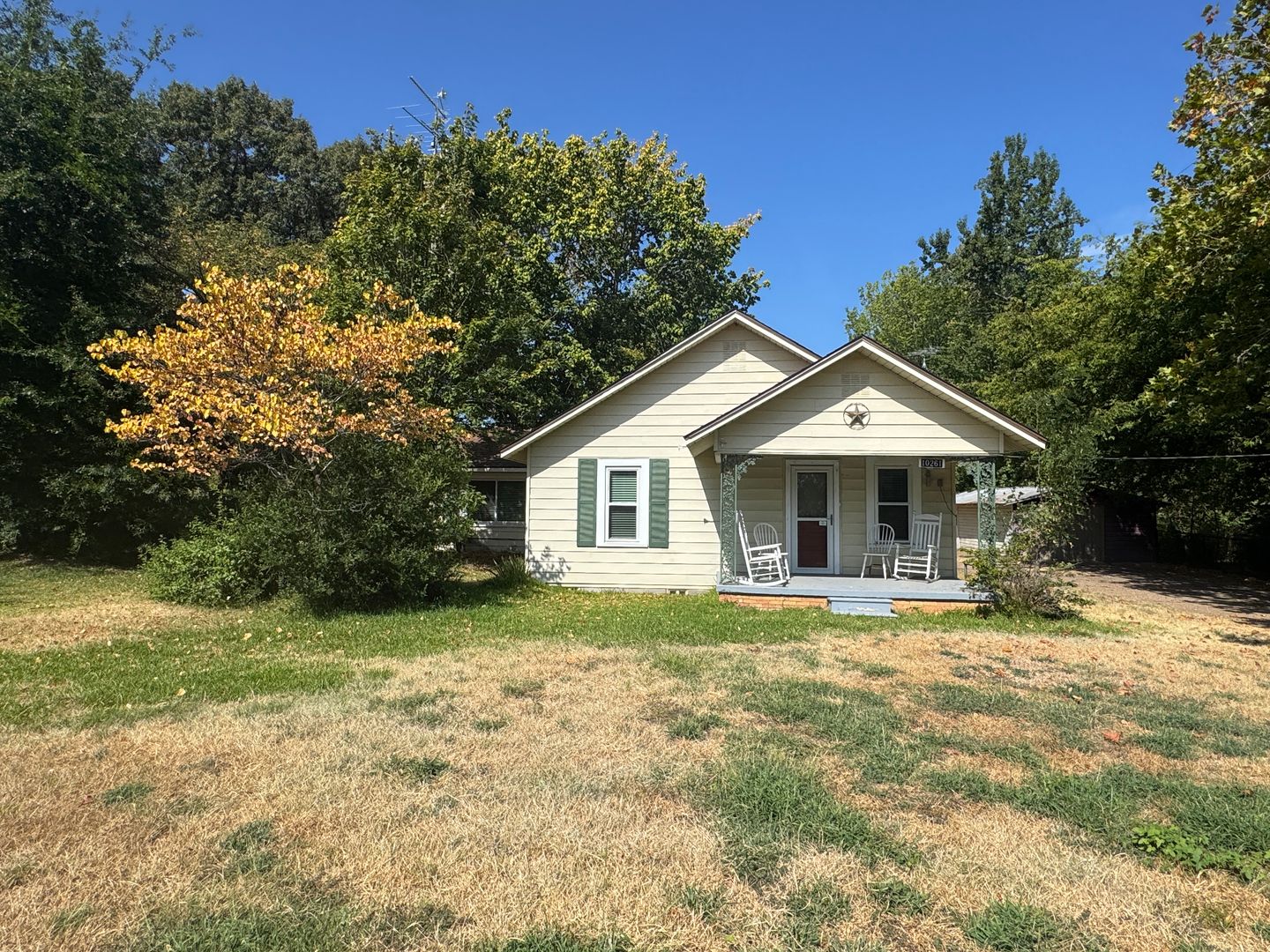 Tyler House: 10261 FM 724