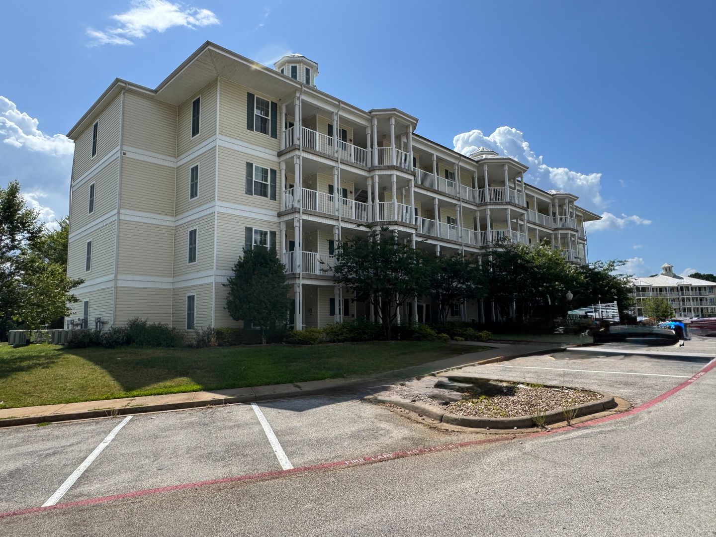 Flint Apartment: 16950 County Rd 1261