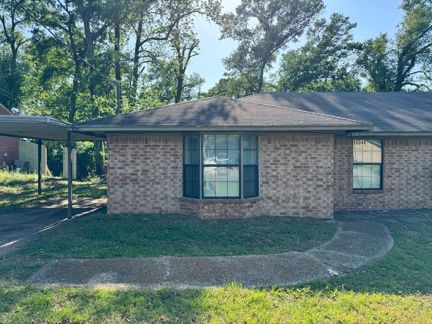 Tyler House: 16048 Shoshone Drive