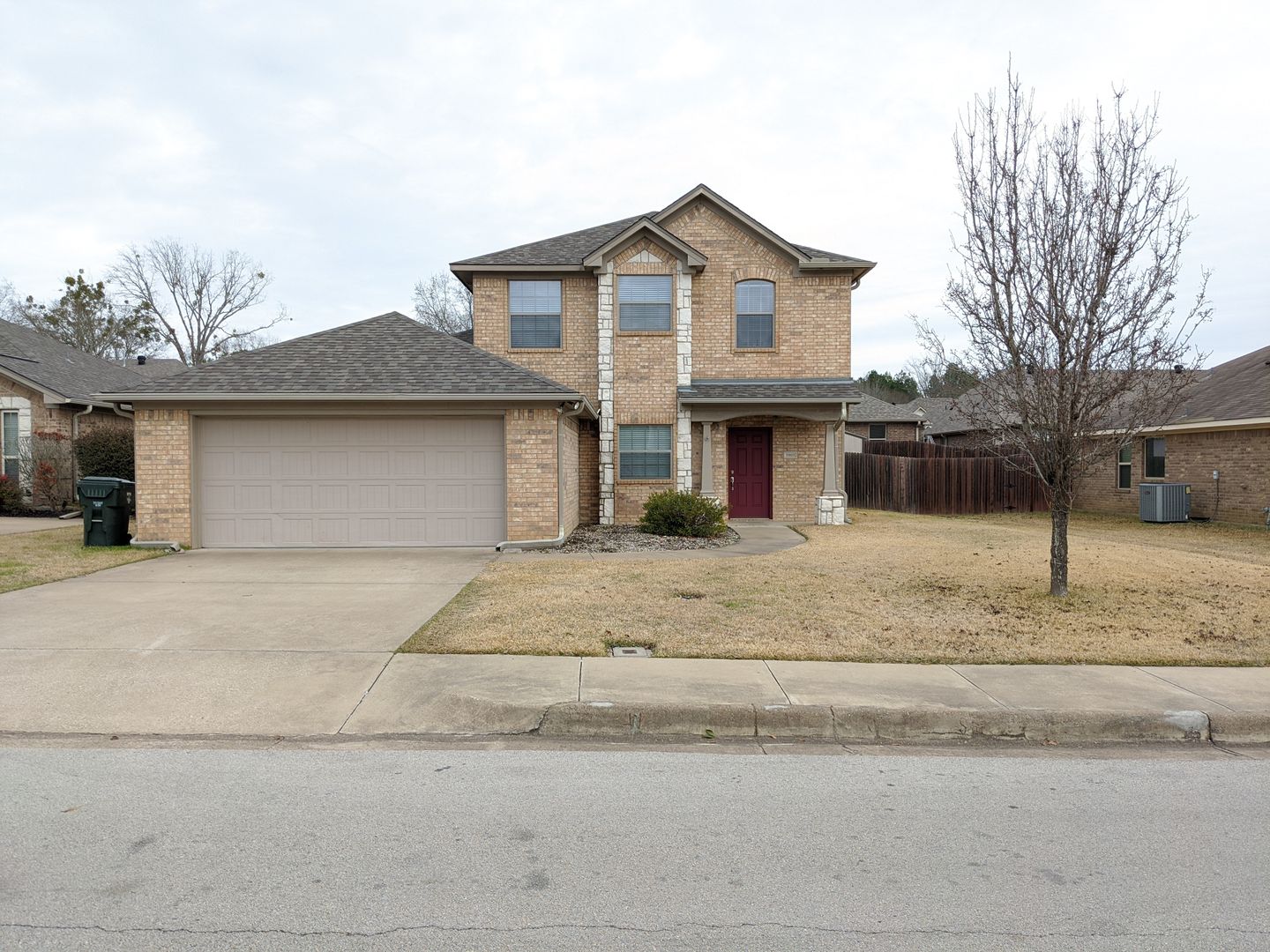 Tyler House: 5805 Thompson Pl.