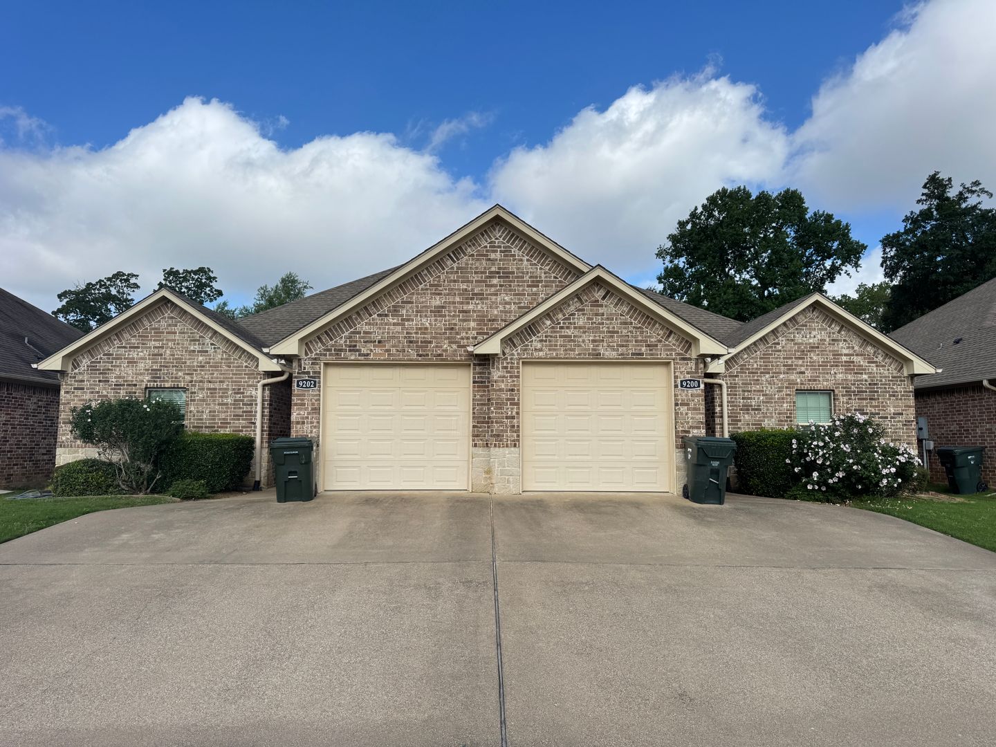 Tyler Multiplex: 9100 Shadow Oak Dr.