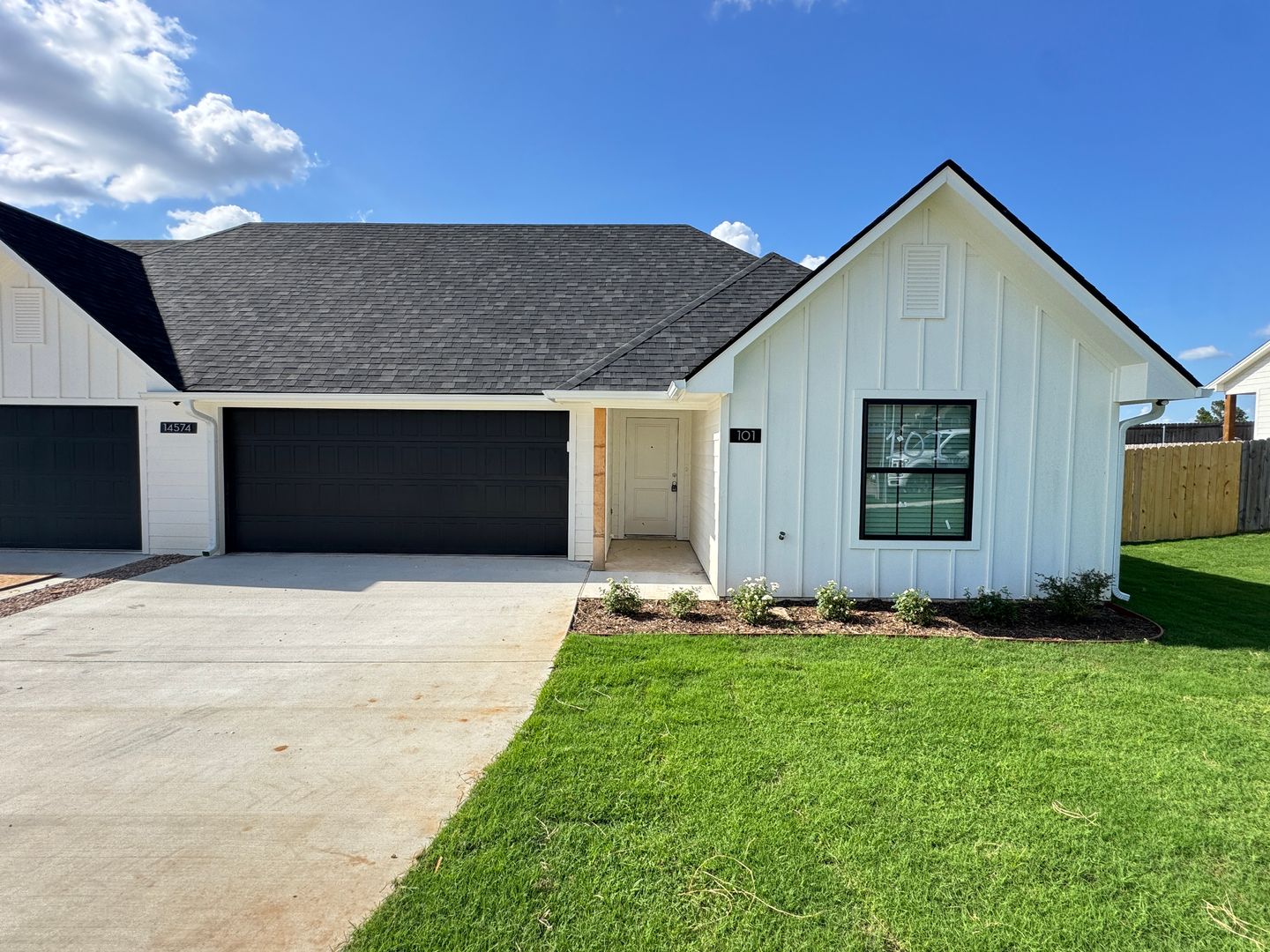Whitehouse Apartment: 14574 CR 2191