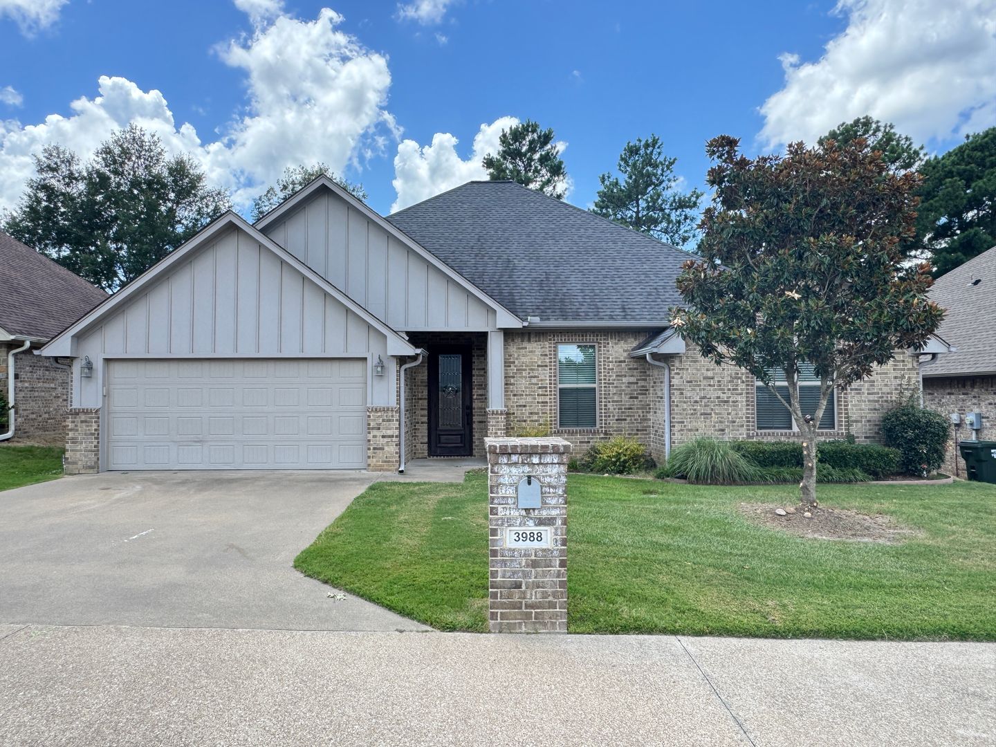 Tyler House: 3988 Old Omen Road