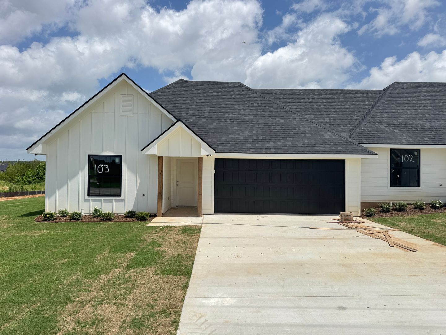 Whitehouse Apartment: 14574 CR 2191