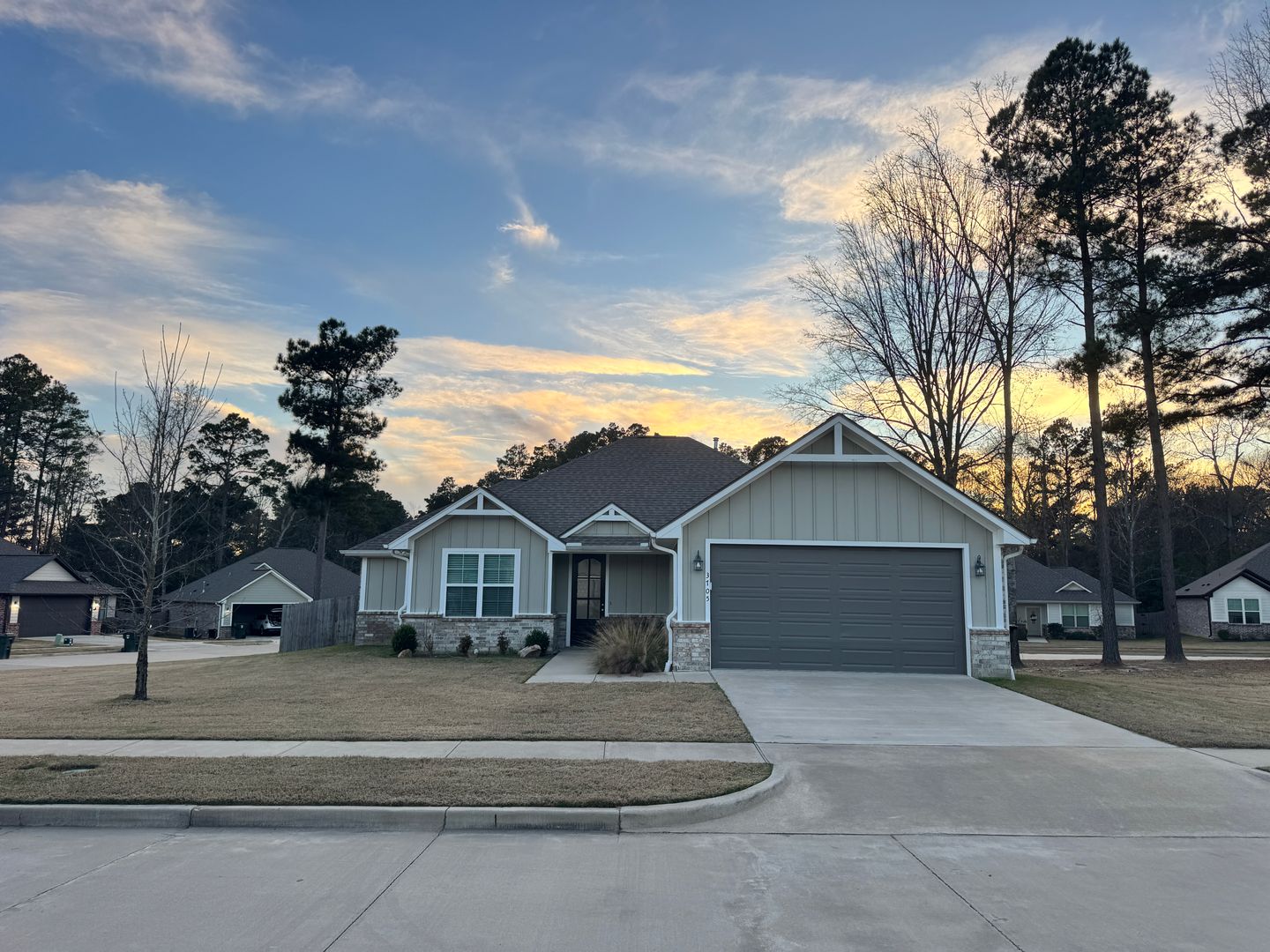 Tyler Apartment: 3704-3784 Cottage Park Cir.