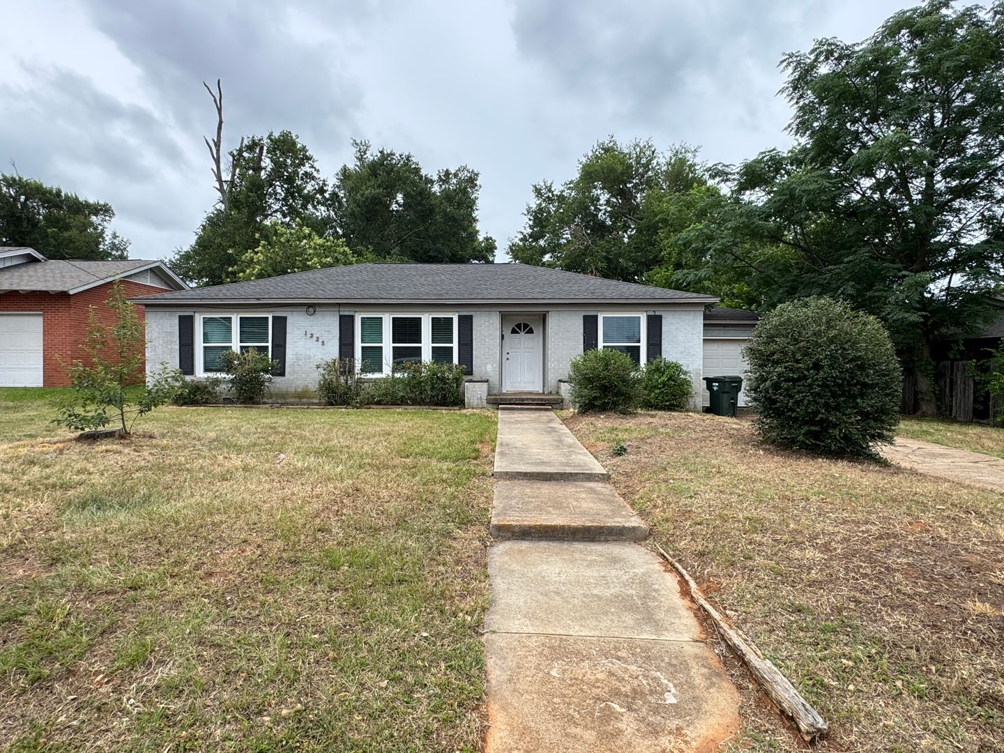 Tyler House: 1225 San Antonio