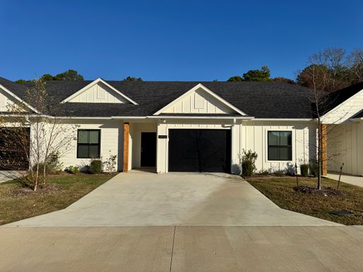 1011 McClenny #1202 – photo 1