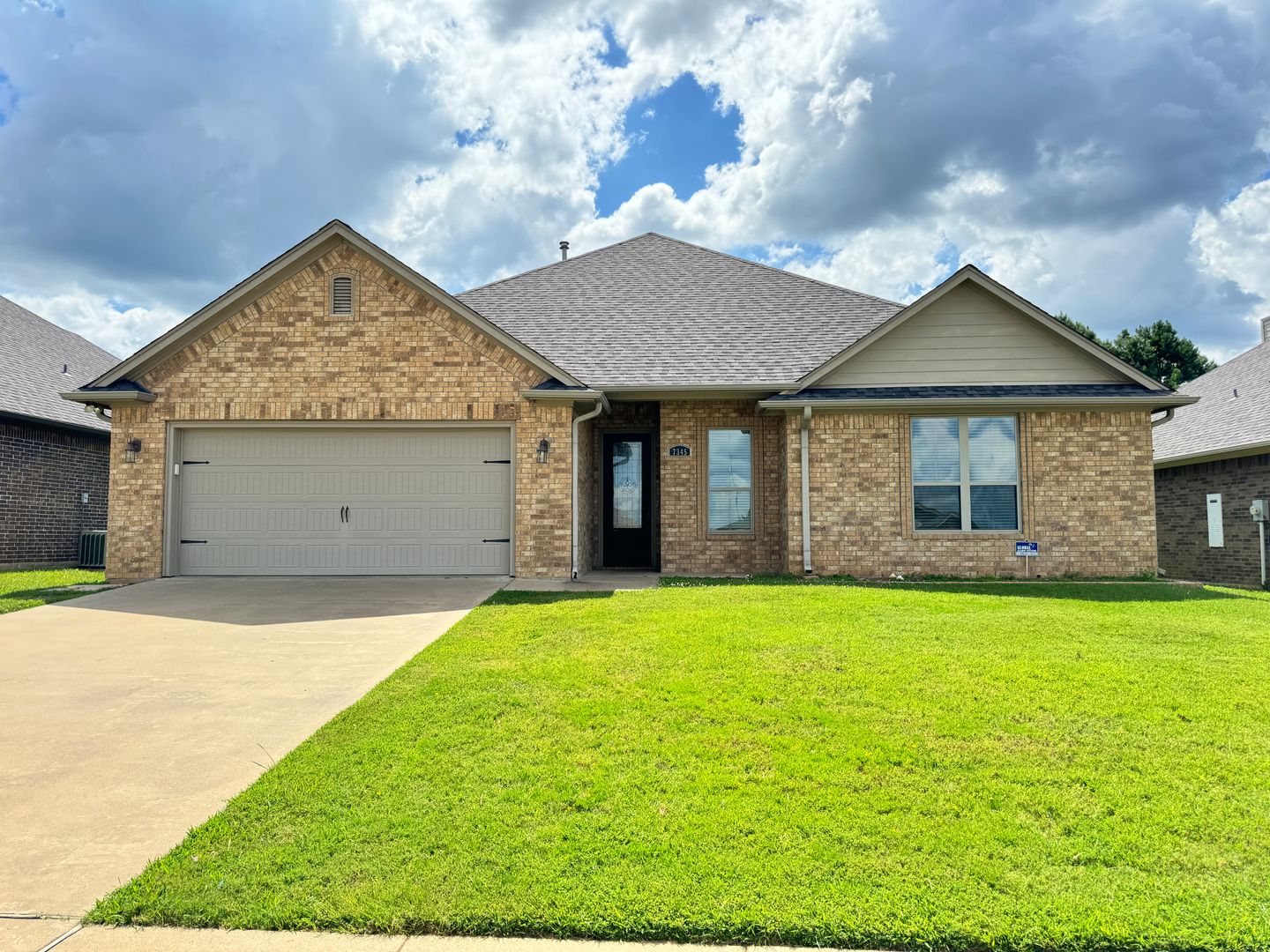 Tyler House: 7345 Flat Rock Ln.