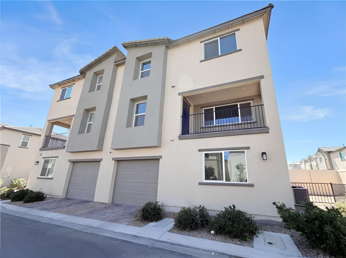 North Las Vegas Townhome: 6929 Crimson Shadow