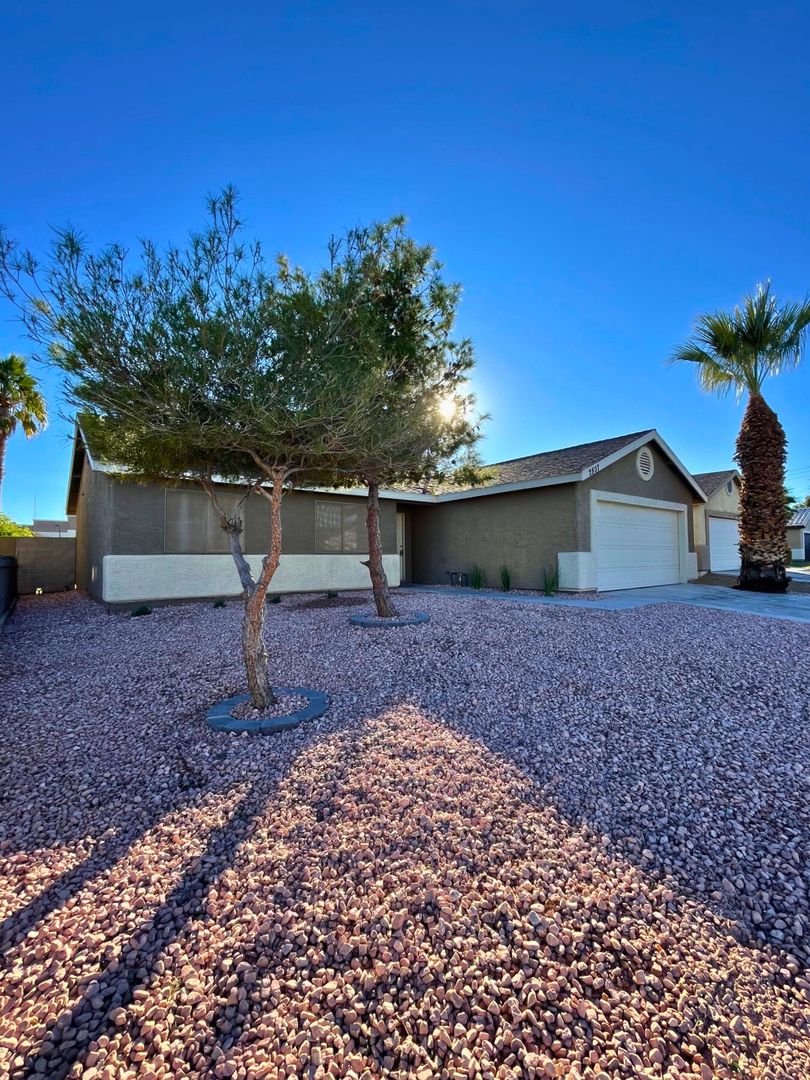 North Las Vegas House: 2807 Nobility Avenue,