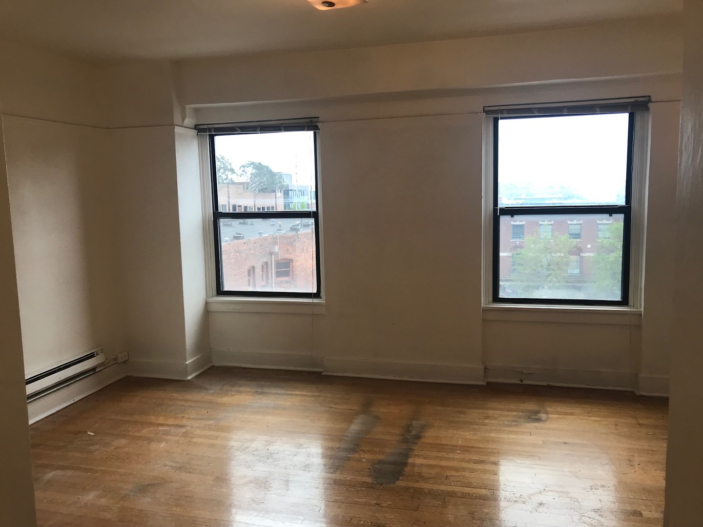 Seattle Apartment: 2205 2nd Avenue