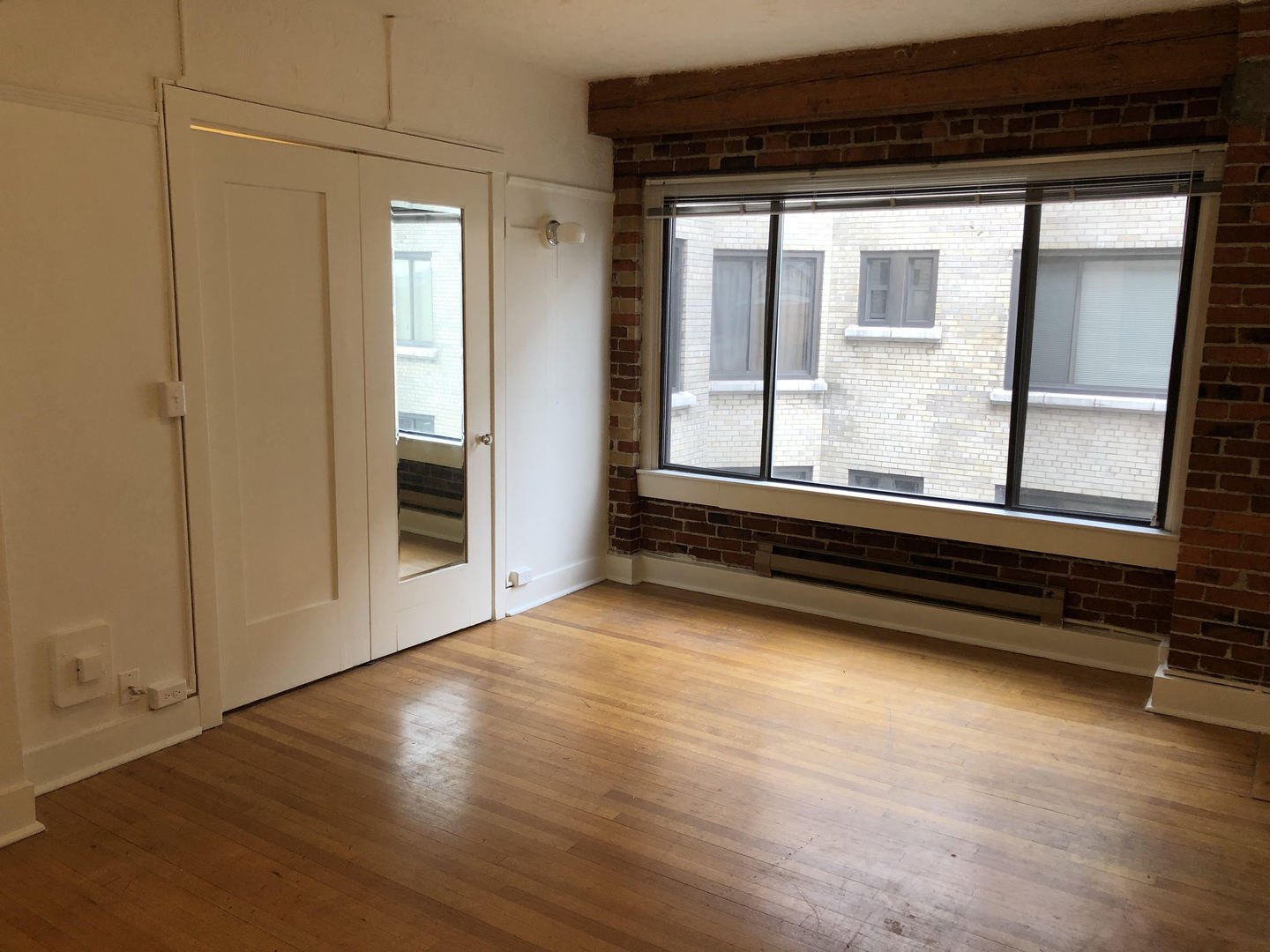 Seattle Apartment: 2205 2nd Avenue