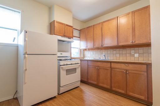 7204 NE Glisan St. #D – photo 1