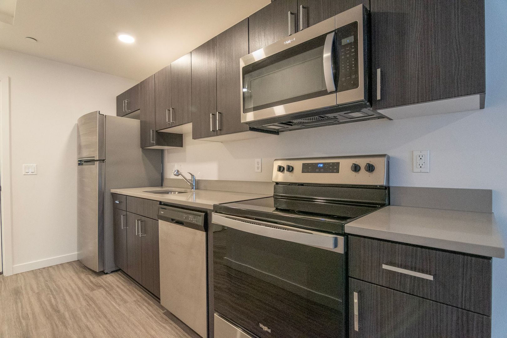 Portland Apartment: 4626 N Maryland