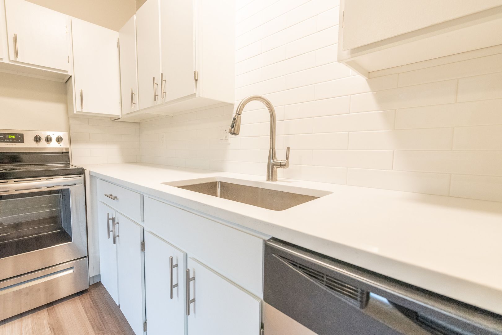 Portland Apartment: 6225-6235 SW Burlingame